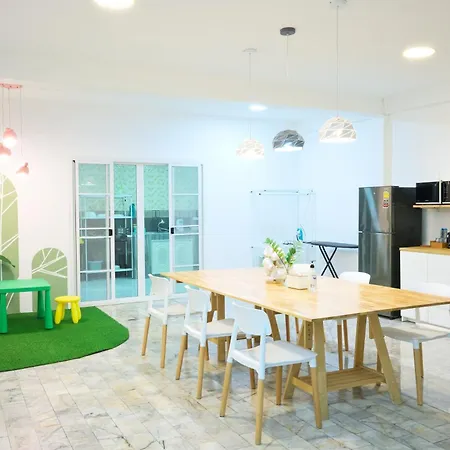 Ferienwohnung Eco-Friendly House Near Street Food Quiet Area